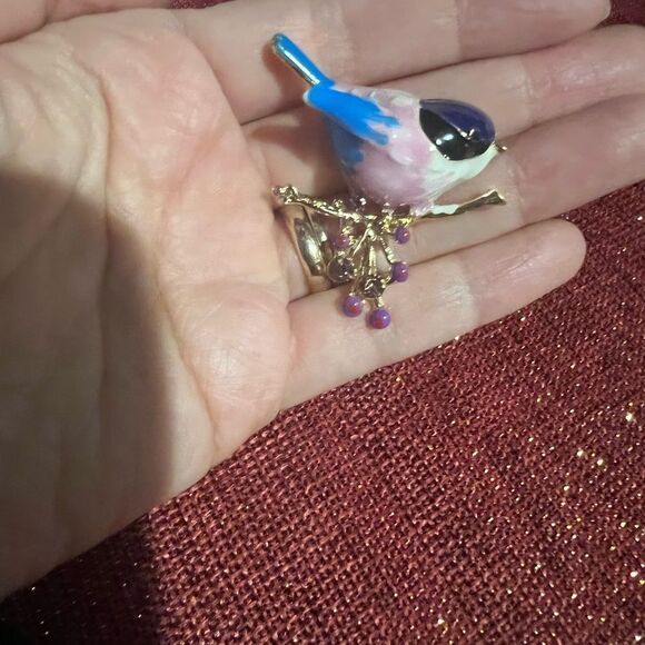 Adorable, Bird Brooch Enamel Pin Cute Bird - Picture 2 of 5